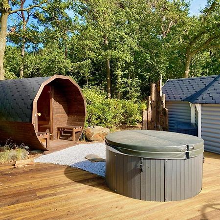 Luxe Finse Kota Met Jacuzzi En Saunabarrel De Zandhoef Eersel Exterior foto